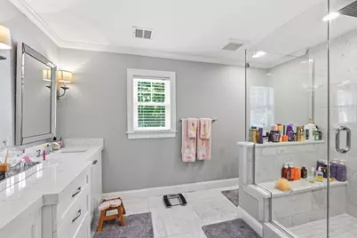 406 Pleasant St, Framingham, MA 01701 - Photo 25