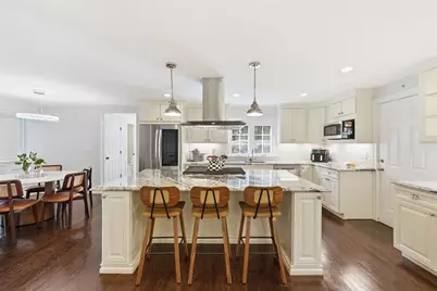 406 Pleasant St, Framingham, MA 01701 - Photo 15