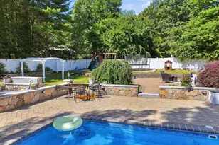 406 Pleasant St, Framingham, MA 01701 - Photo 37