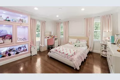 406 Pleasant St, Framingham, MA 01701 - Photo 29