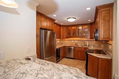 2 Summitt Dr. #41, Reading, MA 01867 - Photo 5