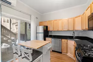 673 E 8th St, Boston, MA 02127 - Photo 7