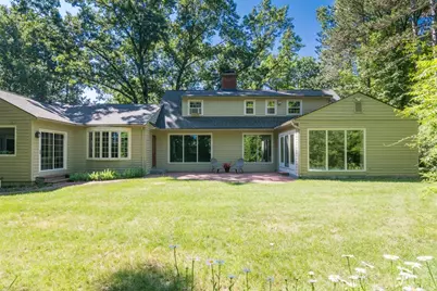 100 Hilltop Rd, Longmeadow, MA 01106 - Photo 41