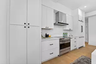 325A Alewife Brook Pkwy, Somerville, MA 02144 - Photo 9