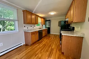 9 Lowell St, Woburn, MA 01801 - Photo 7