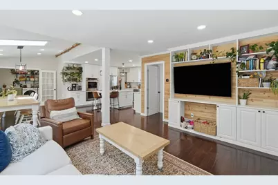 28 Shepard Street, Westfield, MA 01085 - Photo 5
