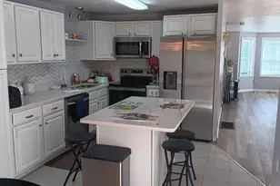 55 Ledgecrest Dr, Worcester, MA 01603 - Photo 3