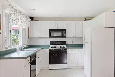 127 Pine Ave, Barnstable, MA 02601 - Photo 11