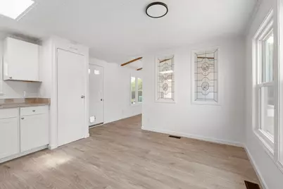 85 Amherst Ave, Taunton, MA 02780 - Photo 11