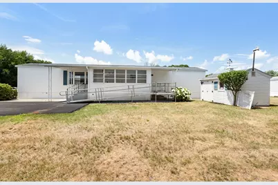 85 Amherst Ave, Taunton, MA 02780 - Photo 3