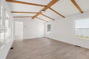 85 Amherst Ave, Taunton, MA 02780 - Photo 15