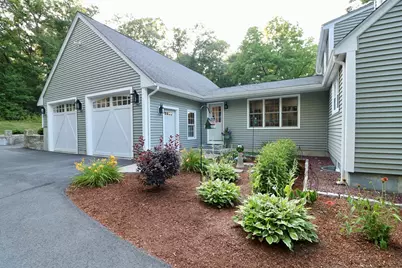 12 Mill St, Hopedale, MA 01747 - Photo 5