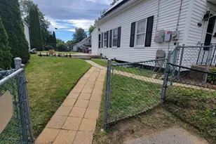 273 Pleasant St, Gardner, MA 01440 - Photo 3
