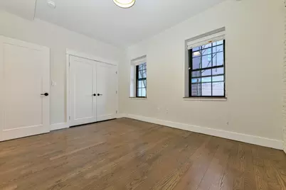 40 Fleet St #3, Boston, MA 02109 - Photo 3