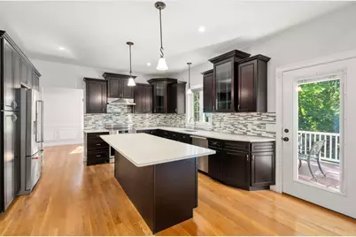 4 Martin Louis Way, Stoneham, MA 02180 - Photo 3