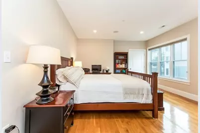 360 W 2nd #1, Boston, MA 02127 - Photo 5