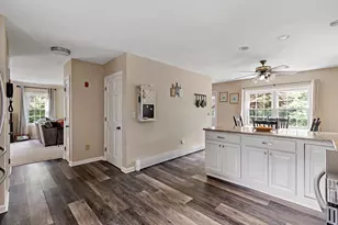 195 Bournehurst Dr, Plymouth, MA 02360 - Photo 7