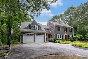 195 Bournehurst Dr, Plymouth, MA 02360 - Photo 1