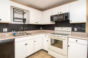 1585 Braley Rd, New Bedford, MA 02745 - Photo 7