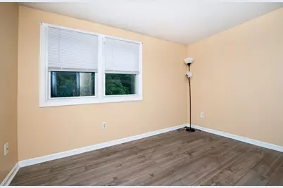1585 Braley Rd #51, New Bedford, MA 02745 - Photo 11
