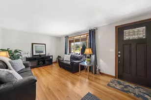 195 Murphy Ln, Chicopee, MA 01020 - Photo 9