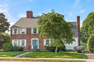10 Dartmouth St, Winchester, MA 01890 - Photo 5