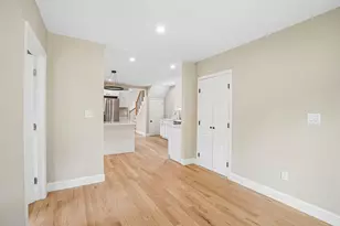 559 Winthrop St, Medford, MA 02155 - Photo 11