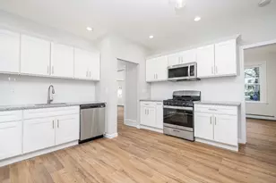 39 Perry St, Brookline, MA 02445 - Photo 11