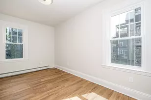 39 Perry St, Brookline, MA 02445 - Photo 7