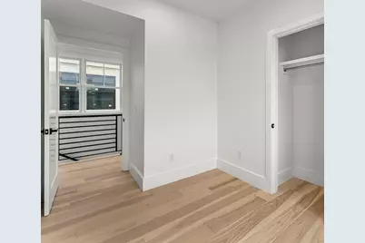 327 Alewife Brook Pkwy #B, Somerville, MA 02144 - Photo 27