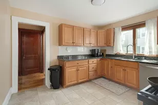 31-33 Underwood Ave, Newton, MA 02465 - Photo 5