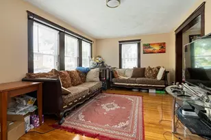 31-33 Underwood Ave, Newton, MA 02465 - Photo 3