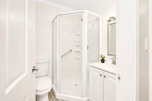 17 Wilcox St, Fall River, MA 02721 - Photo 7