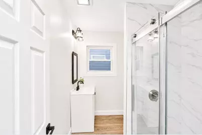 17 Wilcox St, Fall River, MA 02721 - Photo 11