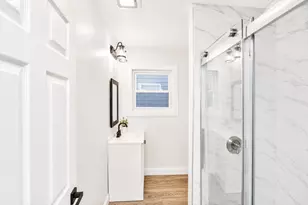 17 Wilcox St, Fall River, MA 02721 - Photo 11