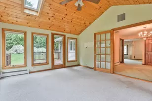 443 Quinapoxet St, Holden, MA 01522 - Photo 15