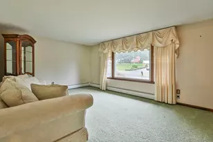 443 Quinapoxet St, Holden, MA 01522 - Photo 7