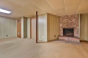 443 Quinapoxet St, Holden, MA 01522 - Photo 31