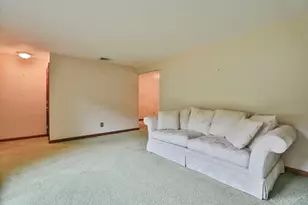 443 Quinapoxet St, Holden, MA 01522 - Photo 9