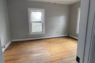 2 Grove St, Haverhill, MA 01832 - Photo 3