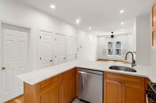 186 W Seventh St, Boston, MA 02127 - Photo 7