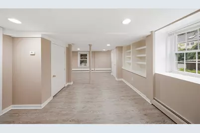 42 S Main St, Uxbridge, MA 01569 - Photo 35