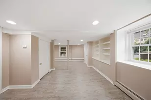 42 S Main St, Uxbridge, MA 01569 - Photo 35