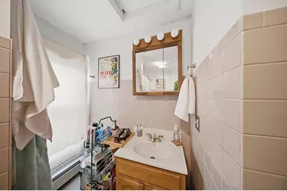 42 S Main St, Uxbridge, MA 01569 - Photo 11