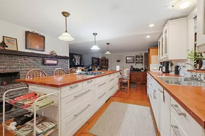 728 South Main Street, Raynham, MA 02767 - Photo 15