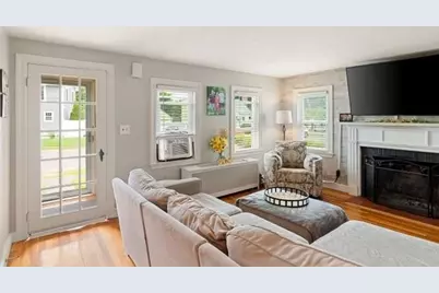 33 Sunnyside Park, Saugus, MA 01906 - Photo 3
