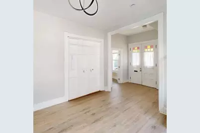 21 Clifton St, Worcester, MA 01610 - Photo 7