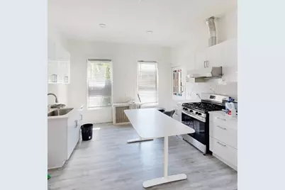 21 Clifton St, Worcester, MA 01610 - Photo 3