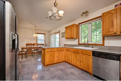 28 Admiral Street, Easthampton, MA 01027 - Photo 9