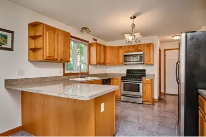 28 Admiral Street, Easthampton, MA 01027 - Photo 7